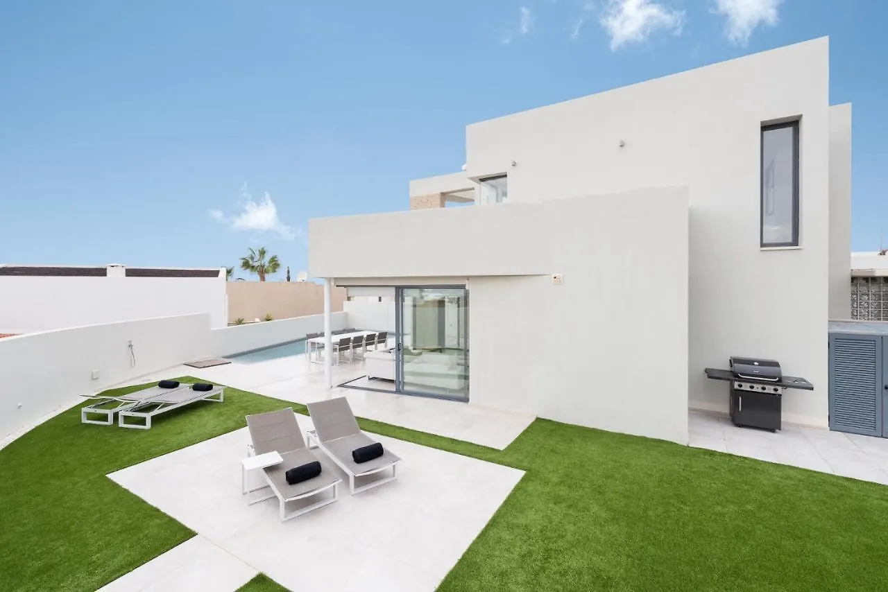 Karat Villa Neveda Costa Adeje